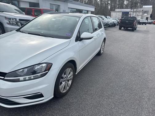 2018 Volkswagen Golf TSI SE