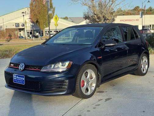 2016 Volkswagen Golf GTI 2.0T SE 4-Door