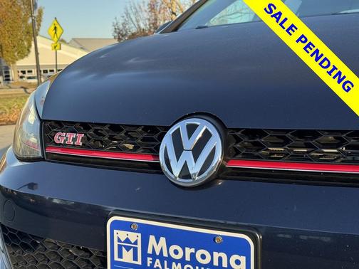 2016 Volkswagen Golf GTI 2.0T SE 4-Door