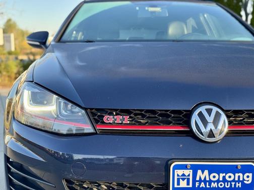 2016 Volkswagen Golf GTI 2.0T SE 4-Door