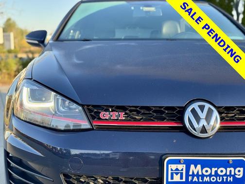2016 Volkswagen Golf GTI 2.0T SE 4-Door