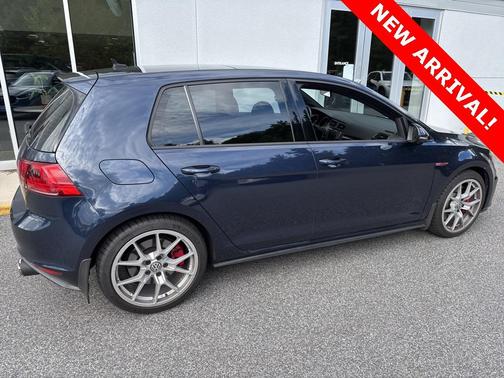 2016 Volkswagen Golf GTI 2.0T SE 4-Door