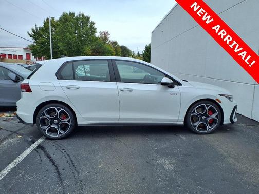 2024 Volkswagen Golf GTI 2.0T S DSG