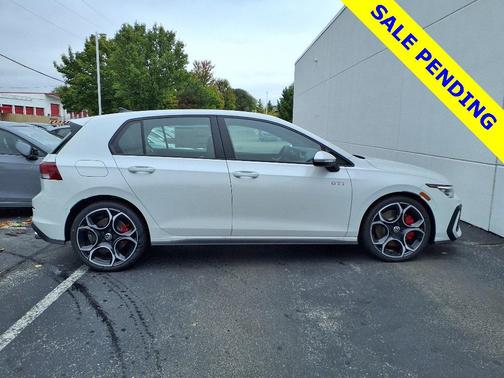 2024 Volkswagen Golf GTI 2.0T S DSG