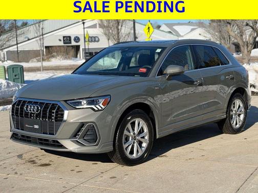 2025 Audi Q3 Premium 45 TFSI S line quattro Tiptronic