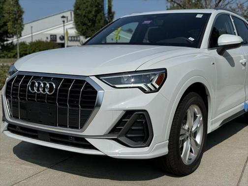 2024 Audi Q3 45 S line Premium Plus