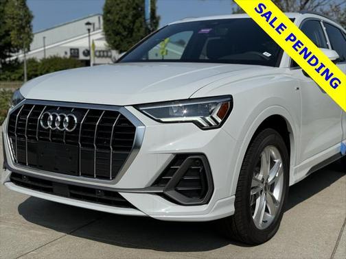 2024 Audi Q3 45 S line Premium Plus