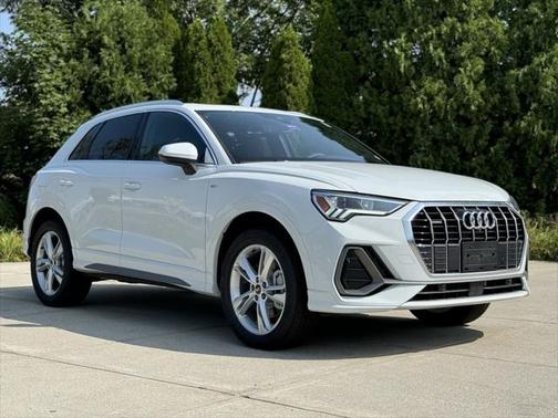2024 Audi Q3 45 S line Premium Plus