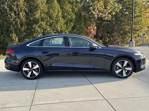 2025 Audi A5 Premium TFSI quattro S tronic