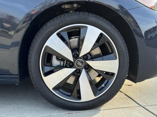 2025 Audi A5 Premium TFSI quattro S tronic