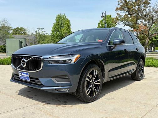 Denim Blue Metallic 2021 Volvo XC60 T5 Momentum