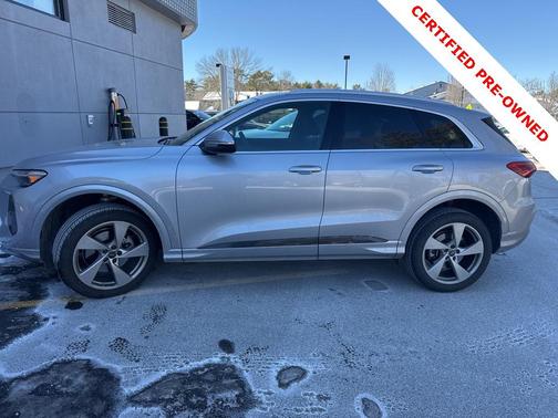 2025 Audi Q5 Premium Plus TFSI quattro S tronic