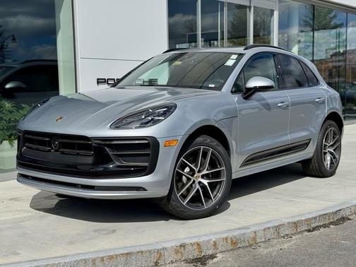 2025 Porsche Macan Base
