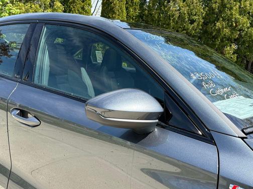 Arrow Gray Pearl Effect 2026 Audi A3 Premium