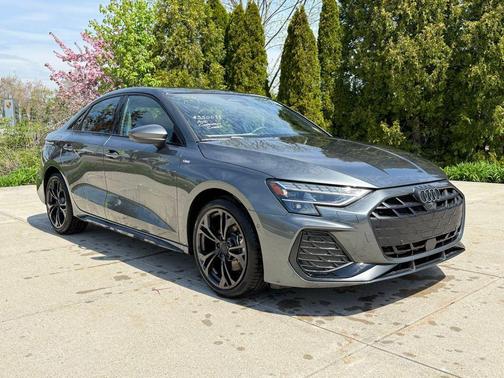 Arrow Gray Pearl Effect 2026 Audi A3 Premium