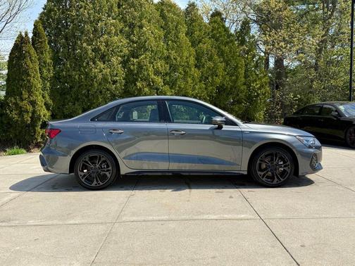 Arrow Gray Pearl Effect 2026 Audi A3 Premium