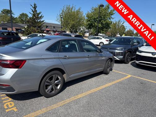 2022 Volkswagen Jetta 1.5T SE