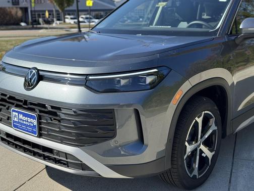 2025 Volkswagen Tiguan 2.0T SE 4MOTION