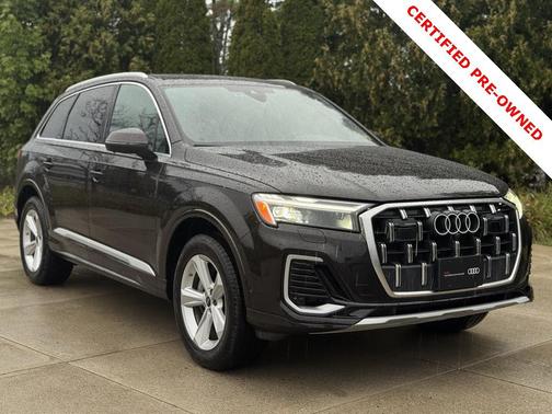 2025 Audi Q7 45 Premium