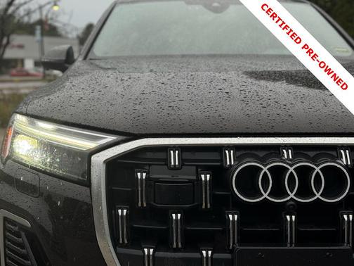 2025 Audi Q7 45 Premium