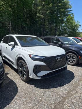 Glacier White Metallic 2024 Audi Q4 e-tron Premium Plus 50 quattro