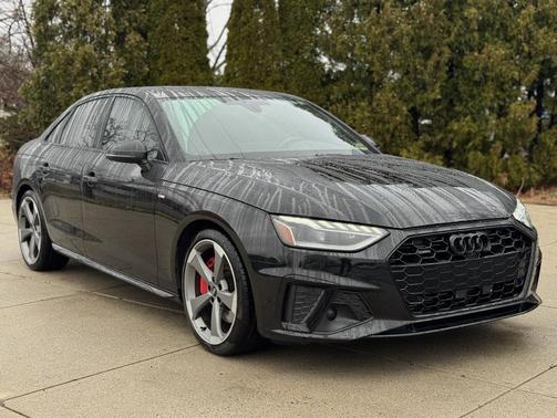 2023 Audi A4 45 S line Premium Plus