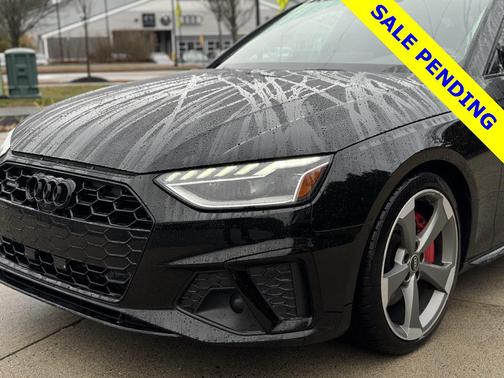 2023 Audi A4 45 S line Premium Plus