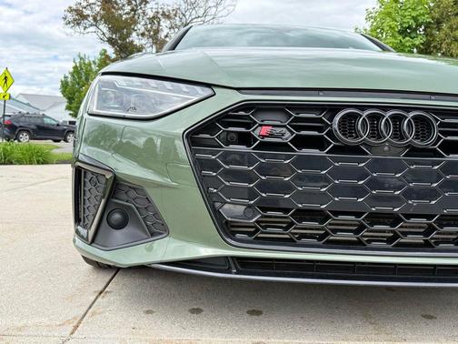 Green Metallic 2023 Audi S4 Premium Plus TFSI quattro Tiptronic