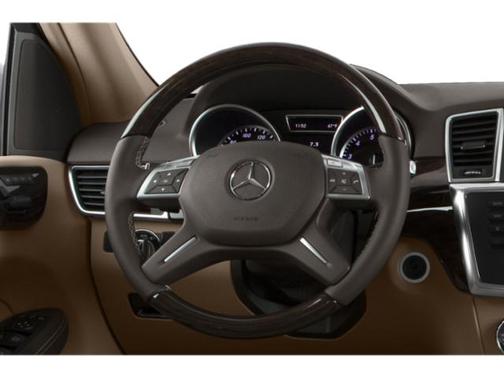 White 2015 Mercedes-Benz M-Class 4MATIC