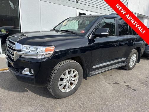 2019 Toyota Land Cruiser Base