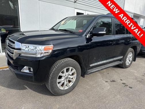 2019 Toyota Land Cruiser Base