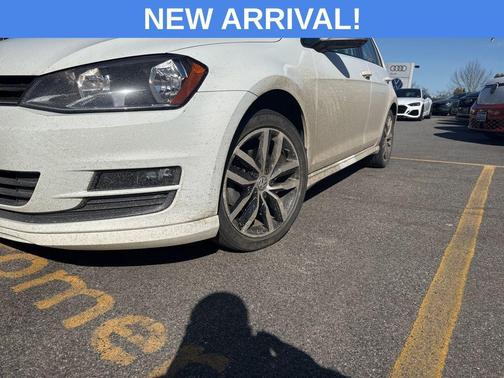 2015 Volkswagen Golf Auto TSI SE