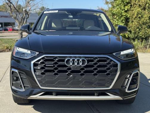 2023 Audi Q5 45 S line Premium Plus