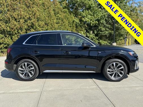 2023 Audi Q5 45 S line Premium Plus