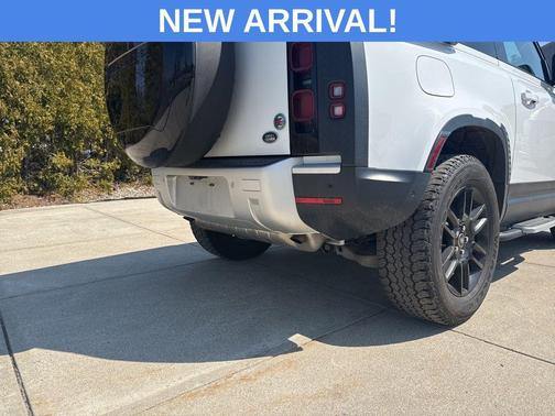 2023 Land Rover Defender 90 S