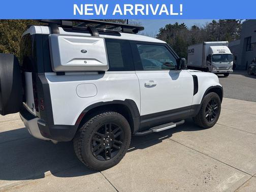 2023 Land Rover Defender 90 S