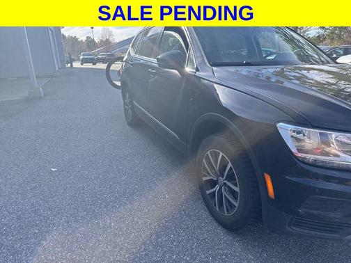 Deep Black 2020 Volkswagen Tiguan 2.0T SE 4MOTION
