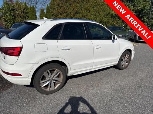 2017 Audi Q3 2.0T Premium