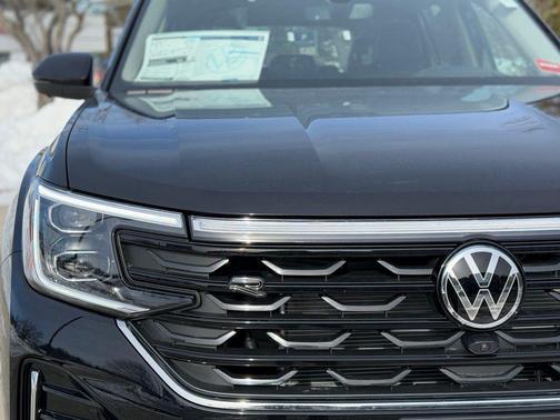 2026 Volkswagen Atlas 2.0T SEL Premium R-Line 4MOTION