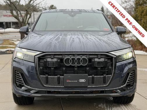 2025 Audi Q7 45 Premium