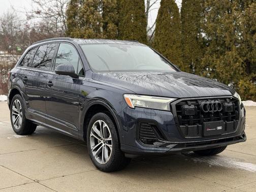2025 Audi Q7 45 Premium