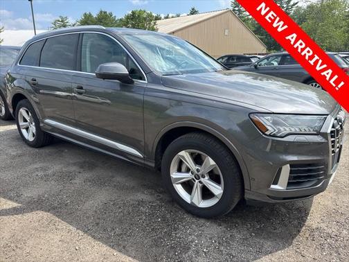 2023 Audi Q7 55 Premium