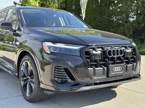 2025 Audi Q7 55 Premium Plus