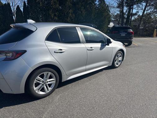 Classic Silver Metallic 2021 Toyota Corolla SE