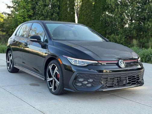 2025 Volkswagen Golf GTI 2.0T SE DSG