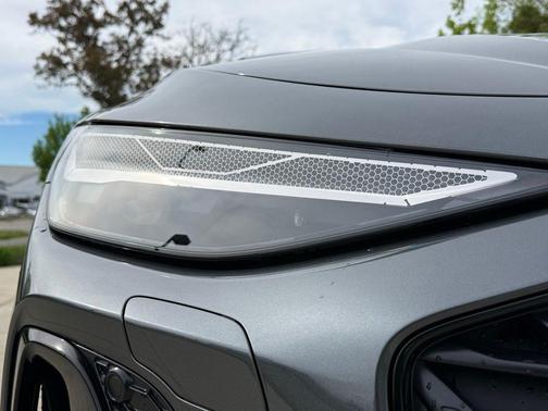 Daytona Gray Pearl Effect 2026 Audi A6 Premium Plus quattro S tronic