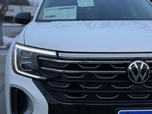 2026 Volkswagen Atlas Peak Edition