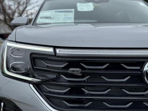 2025 Volkswagen Atlas 2.0T SEL Premium R-Line 4MOTION