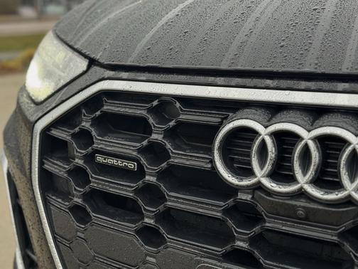 2023 Audi Q5 45 S line Premium Plus