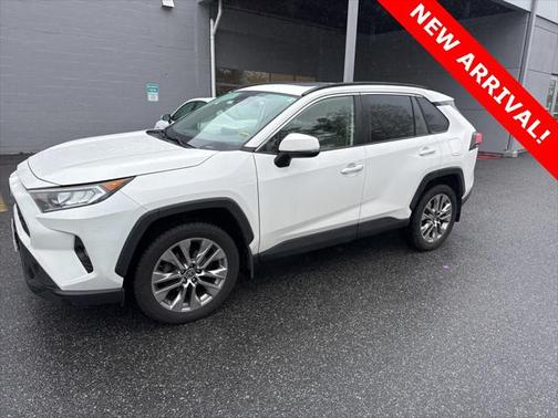 2020 Toyota RAV4 XLE Premium